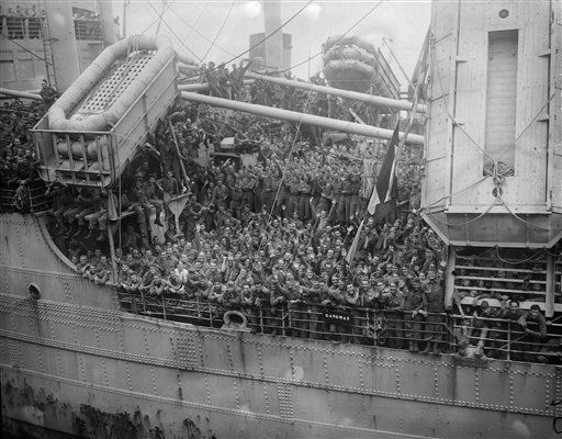 1945: WWII U.S. Troops Return Home